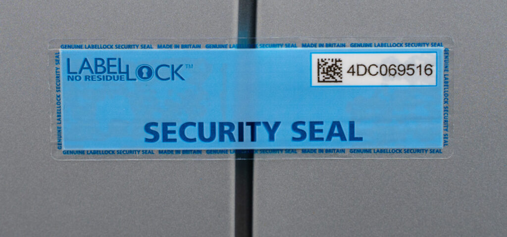 No Residue LabelLock® Label applied